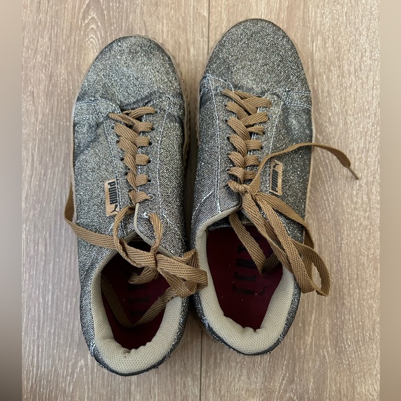 Sneakers - Picture 3 of 5